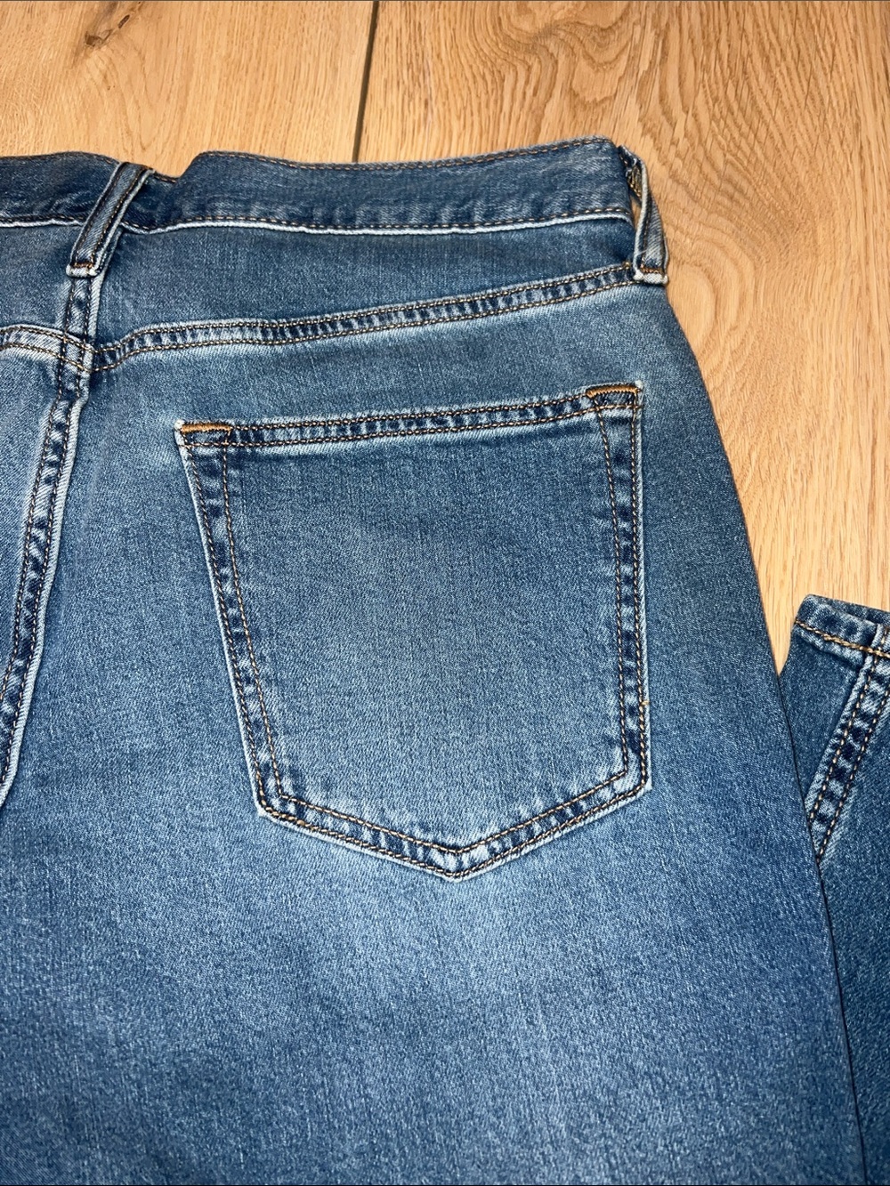 Old Navy Men's Blue Bootcut Jeans - Picture 11 of 15